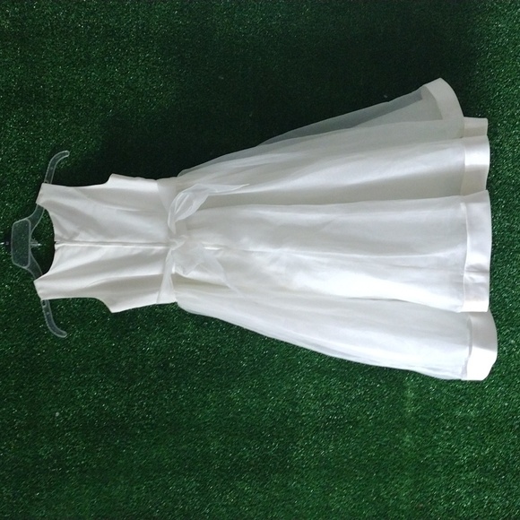 Elegant White Kids Dress Wedding Flower Girl - Picture 3 of 3